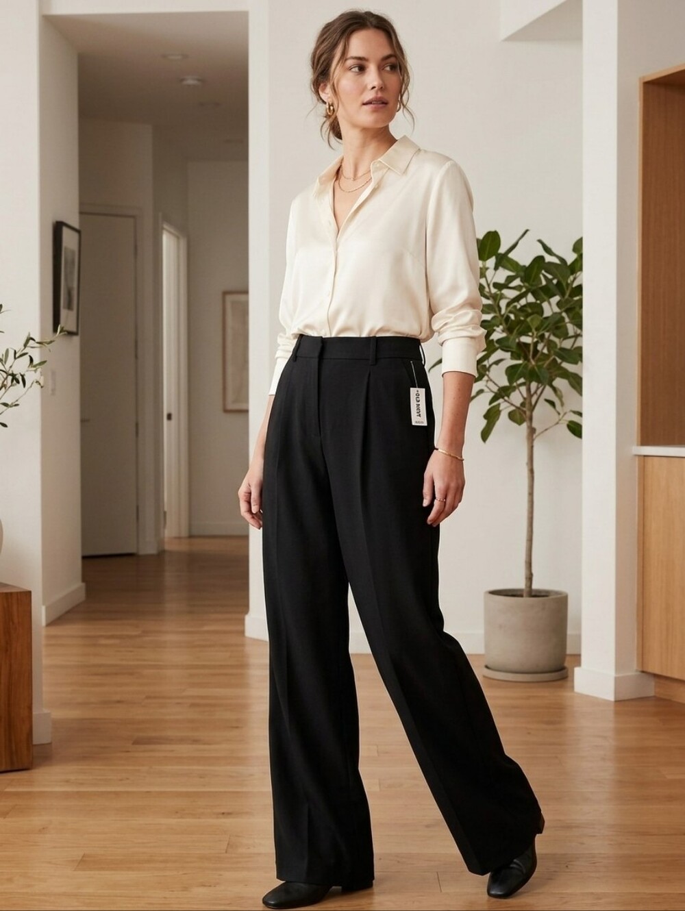40. BNWT Old Navy Wide Leg Trousers
